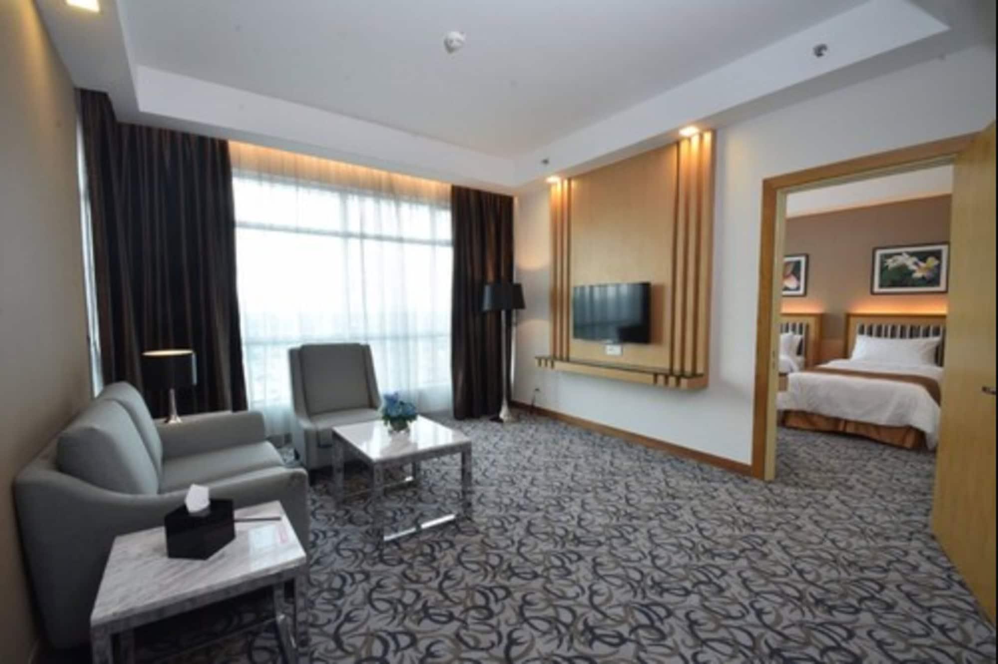 Tenera Hotel Bangi Exteriör bild Suite